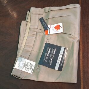 NEW! Mantles Men's  Chinos with Expandable Waist 6770